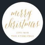 Gold Merry Christmas Gepersonaliseerde vakantie St Ronde Sticker<br><div class="desc">Eenvoudige gouden "vrolijke kerst" script vakantie stickers,  gepersonaliseerd met uw familienaam. De scriptkalligrafie heeft een gouden glitter-effect (een gedrukt effect,  geen echte glitter).</div>