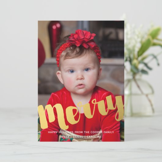 Gold Merry Script Kerstvakantie Foto Kaart (Staand voorkant)