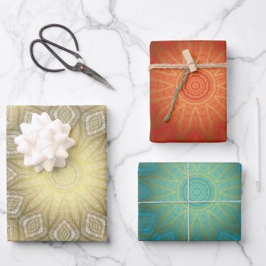 Gold met White Blue of Red Kaleidoscope Inpakpapier Vel (Voorkant)