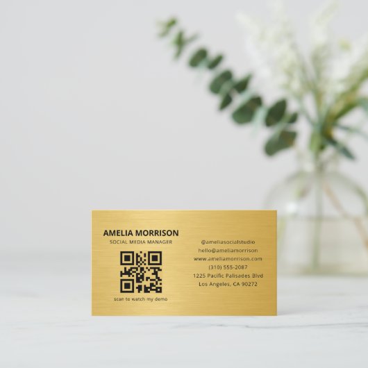 Gold Metallic QR Code Minimalist Professional Visitekaartje (Staand voorkant)