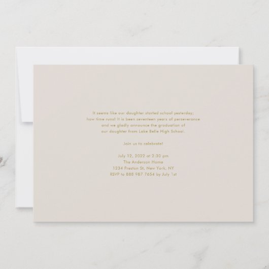 Gold Modern Typografie Drie Foto Afstuderen Aankondiging (Achterkant)