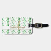 Gold Monogram Botanische Waterverf Greenery Weddin Bagagelabel (Voorkant horizontaal)
