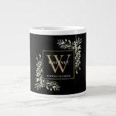 Gold Monogram Elegant Modern Greenery Black Grote Koffiekop (Voorkant)