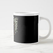 Gold Monogram Elegant Modern Greenery Black Grote Koffiekop (Rechts)