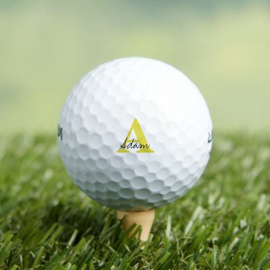 Gold Monogram Initiaal Aangepaste naam Cadeauftist Golfballen (Insitu Shirt)