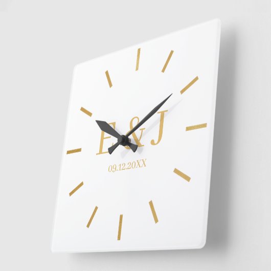 Gold Monogram Initials Square Wall Clock Vierkante Klok (Hoek)