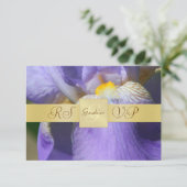 Gold Monogram Paars Iris RSVP Uitnodiging (Staand voorkant)