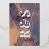 Gold Monogram Paarse Herfst sla de datum op Folie Uitnodiging (Achterkant)