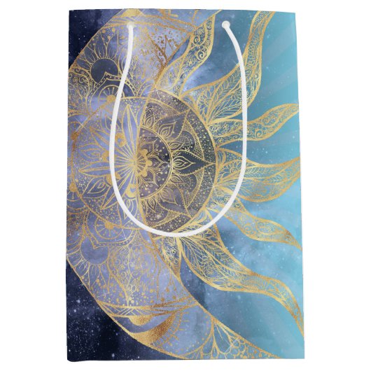 Gold Moon Sun Mandala Celestial Design Medium Cadeauzakje (Voorkant)