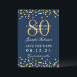 Gold Navy Blue 80th Birthday Bewaar de datum Detai Kaart<br><div class="desc">Elegant "70th Birthday Party" ontwerp met faux glitter confetti & details tekst. Makkelijk te gebruiken en makkelijk te personaliseren. Bestel vandaag nog!</div>