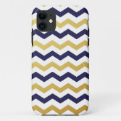 Gold & Navy Blue Chevron Pattern iPhone Case (Achterkant)