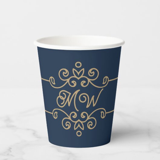  Gold & Navy Blue Elegant Flourish Monogram Papieren Bekers (Voorkant)