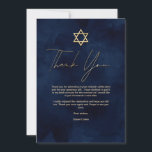 Gold Navy Blue White Waterverf Bar Mitzvah Bedankkaart<br><div class="desc">Deze moderne en artsythemed Bar Mitzvah bedankt je kaart is de perfecte keuze voor je zoon voor zijn speciale dag. Hij heeft een handbeschilderde blauw marineschilderde achtergrond. Bovenaan de uitnodiging staat een faux gedrukte gouden ster van David en aangepaste typografie. Het is een uniek, cool en trendy design voor het...</div>