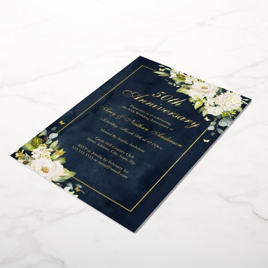 Gold Navy Butterfly 50ste bruiloft Jubileum Folie Uitnodiging (Gedraaid)