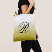 Gold Ombre boven elke kleur met monogram Tote Bag (Dichtbij)
