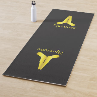 Gold op Black Namaste Mudra Hands Yoga Mat