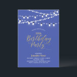 Gold Paarse Blue Modern 40th Adult Birthday Kaart<br><div class="desc">Viel een speciale dag met deze uitnodiging voor het chic Gold verjaardagsfeest! Dit ontwerp kenmerkt koordlichten en een stijlvolle gouden manuscripttypografie met een paarse blauwe achtergrond. U kunt de tekst aan om het even welke leeftijd/mijlpaalverjaardag personaliseren. Er zijn meer aanbiedingen voor volwassenen en feestjes beschikbaar in mijn winkel BaraBomDesign.</div>