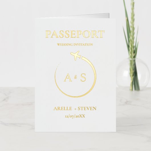 Gold Passport Wedding Uitnodiging (Voorkant)