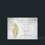 Gold Peacock-repetitie Inbeluitnodiging Kaart<br><div class="desc">Nodig gasten uit voor je repetitieve diner met een gouden uitnodiging voor het diner op de bruiloft van de Peacock. Het uitnodigingsontwerp is voorzien van een elegante pauw tegen een delicate foliage- en slijpachtergrond. Pas de namen van de bruidegom en de bruid aan samen met de details van het repetitieve...</div>