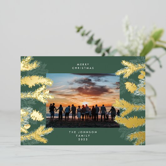 Gold Pine Tree Merry kerst Emerald Foto Folie Feestdagenkaart (Staand Voorkant)