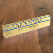 GOLD-politisergeant Desk noemt de blauwe lijn Naambordje (Zijkant)