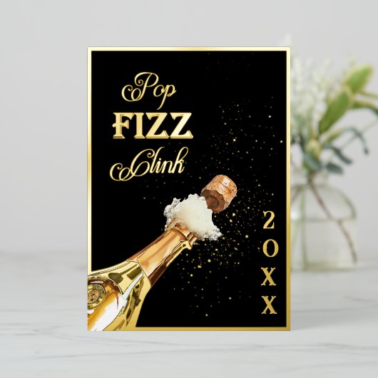 Gold Pop Fizz Clink New Years Eve Party Folie Uitnodiging (Staand Voorkant)