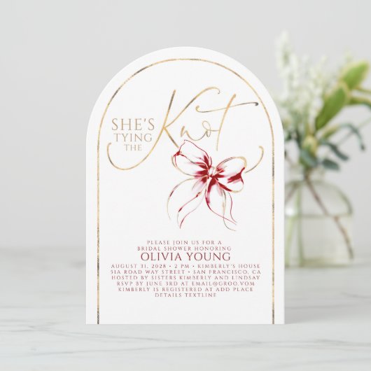 Gold Red Bow She's Tying The Knot Bridal Shower Kaart (Staand voorkant)