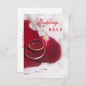 Gold Rings Roos Petals Wedding RSVP Kaartje (Voorkant / Achterkant)
