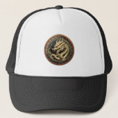 Gold Sacred Eastern Dragon Medallion Trucker Pet (Voorkant)