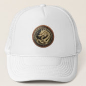 Gold Sacred Eastern Dragon Medallion Trucker Pet (Voorkant)