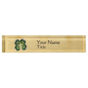 Gold Saint Patrick Shamrock Jewel met Pearls Naambordje