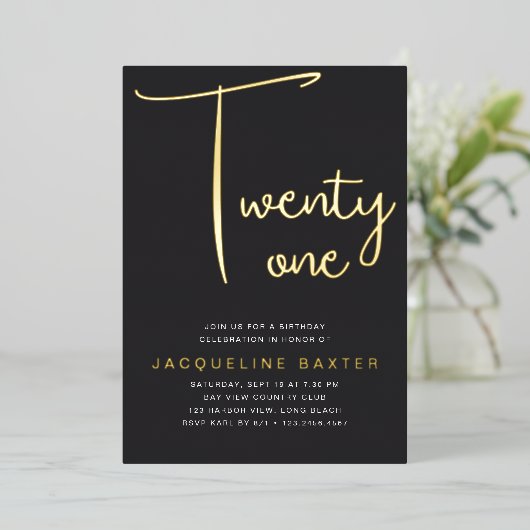Gold Script 21st Birthday Party Folie Uitnodiging (Staand Voorkant)
