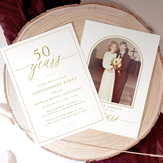 Gold Script 50th Wedding Anniversary Party Kaart