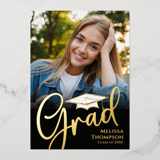 Gold Script Afstuderen Photo Template Classic Folie Uitnodiging (Voorkant)