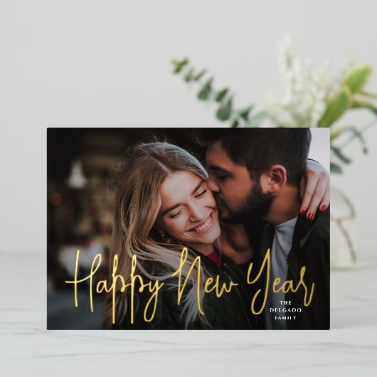 Gold Script Happy Nieuwjaar foto Folie Feestdagenkaart (Staand Voorkant)