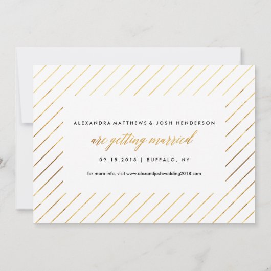 Gold Script Photo Save the Date in Faux Folie (Achterkant)