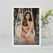 Gold Script Text Overlay Afstuderen Foto Folie Uitnodiging (Staand Voorkant)