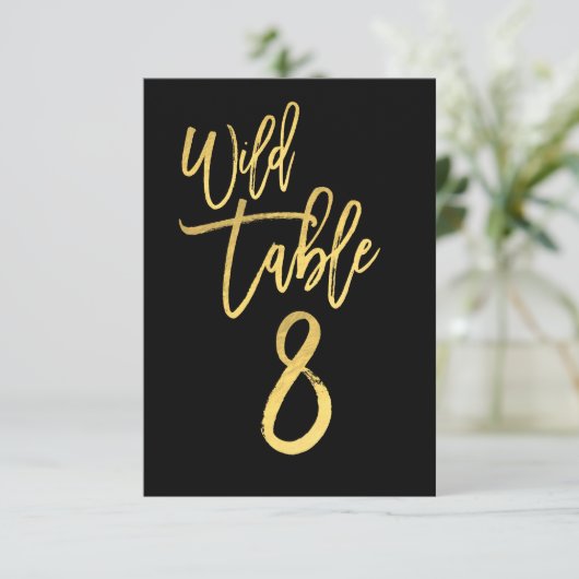 Gold Script Wild Birthday Party Table Number 8 Kaart (Staand voorkant)