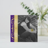 Gold Scroll Foto Paarse Graduation Invitations Kaart (Staand voorkant)