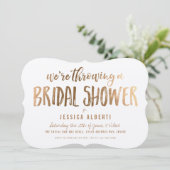 Gold Shimmer Paper Modern Bridal Shower-uitnodigin Kaart (Staand voorkant)