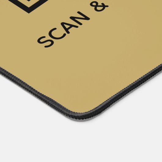 Gold Simple Elegant WiFi QR Code Netwerkwachtwoord Bureaumat (Hoek)