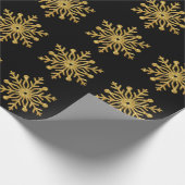 Gold Snowflake Black Wrapping Paper Cadeaupapier (Hoek)
