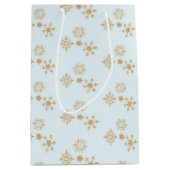 Gold Snowflake op het Frosty Blue-kerstpatroon Medium Cadeauzakje (Voorkant)