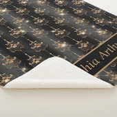 Gold Sparkle Chandelier Pattern Black Sherpa Deken (3/4)