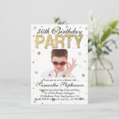Gold Sparkle Confetti Photo 50th Birthday Party Kaart (Staand voorkant)