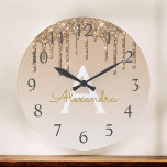 Gold Sparkle Glitter Monogram Naam en Initiaal Grote Klok<br><div class="desc">Luxury Gold Ombre Dripping Sparkle Glitter Monogram Name and Initiaal Wall Clock. De Wall Clock maakt het perfecte cadeau voor iemand die van gouden glans houdt.</div>