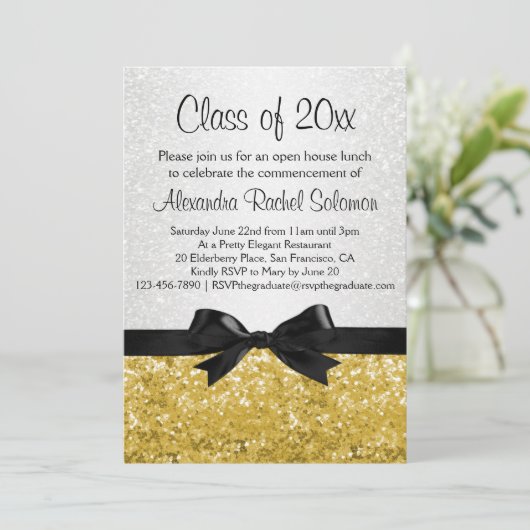 Gold Sparkle-look Bow Afstuderen Invitation Kaart (Staand voorkant)