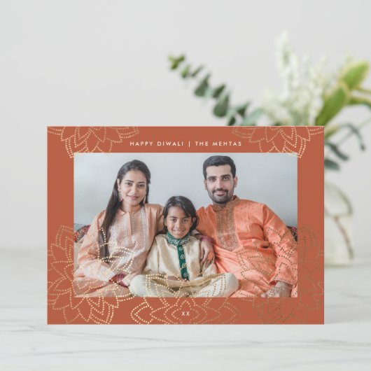 Gold stamp lotus Happy Diwali-fotokaart Feestdagenkaart (Staand voorkant)