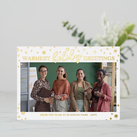 Gold Stars Flares Warmste Vakantie Groeten Folie Feestdagenkaart (Staand Voorkant)