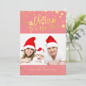 Gold Stippen Cheers to New Year Script Holiday Fot Feestdagenkaart (Staand voorkant)